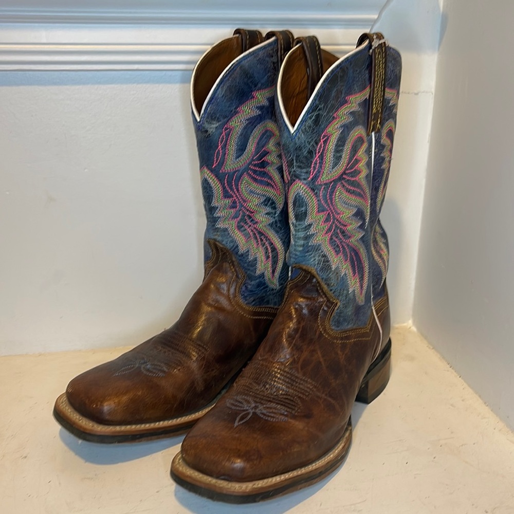 Dan post boots.